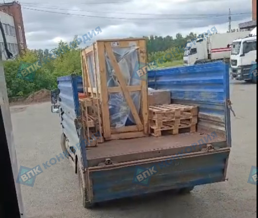 Отгрузка винтового компрессора Remeza ВК25-10-500 в г. Пермь